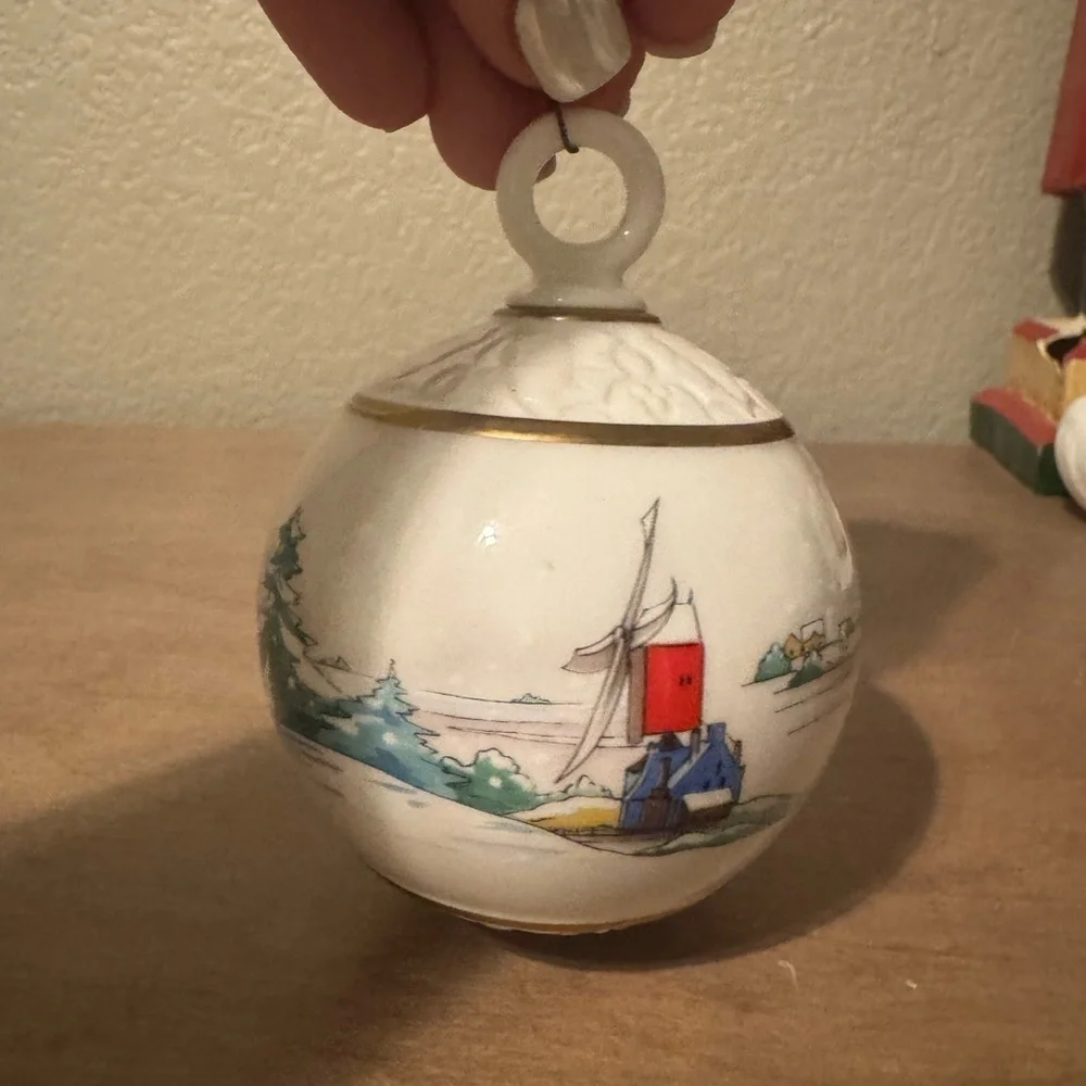 Noritake Holiday Ornament with Vintage Scene